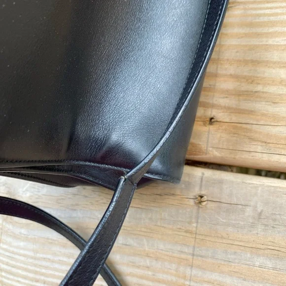 Saint Laurent Sac du Jour leather bag! - Picture 10 of 14